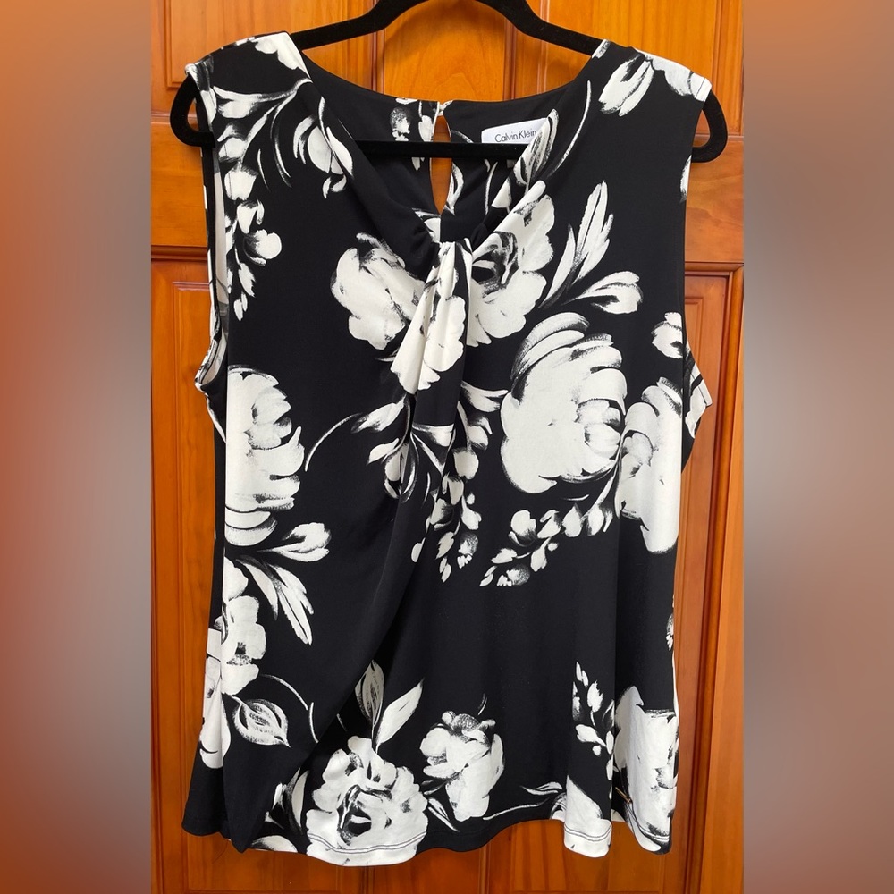 Calvin Klein CK Women’s Printed Knot Twist V-Neck Sleeveless Camisole Blouse L - Picture 6 of 15